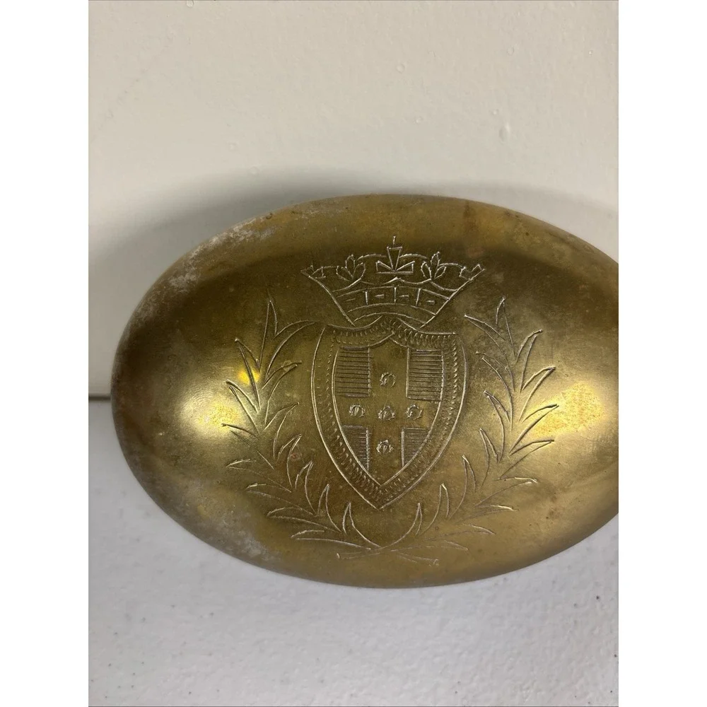 Brass Coat Of Arms Etched On A Walnut Oval  Vintage Trinket Jewelry Box 5.5